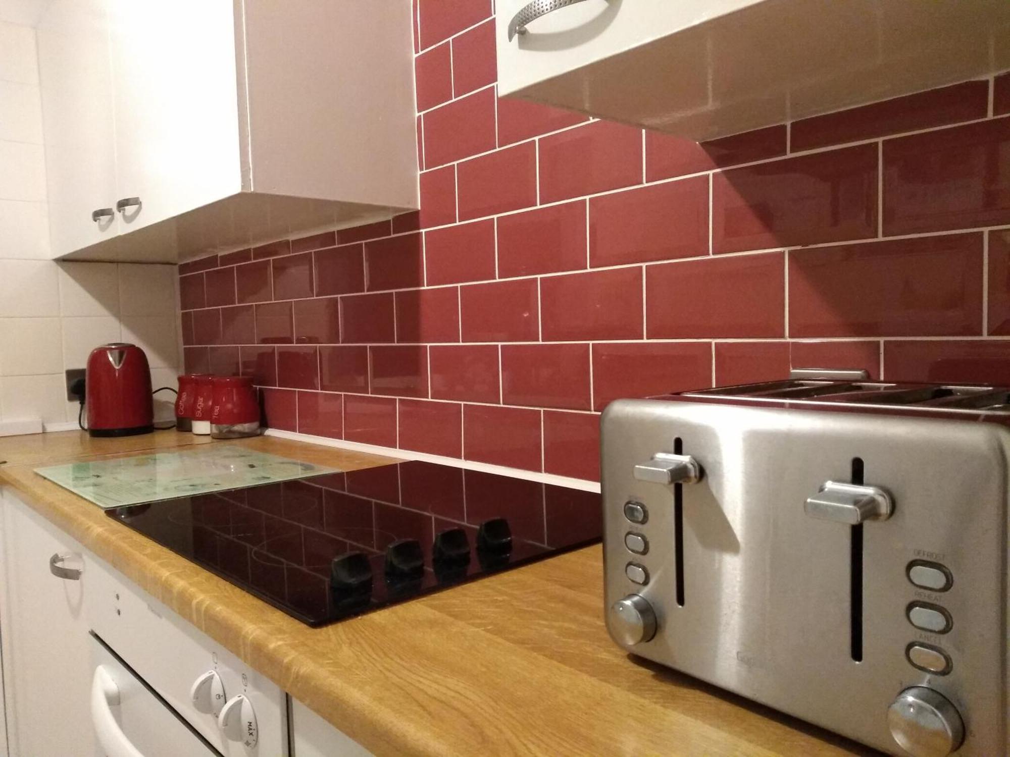 Perfect Central City Location - Parking - 3 Beds - 2 Bedrooms Belfast Zewnętrze zdjęcie